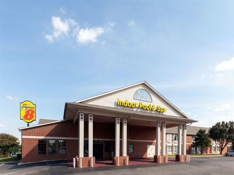 Super 8 By Wyndham Tulsa/Downtown/East 호텔 외부 사진